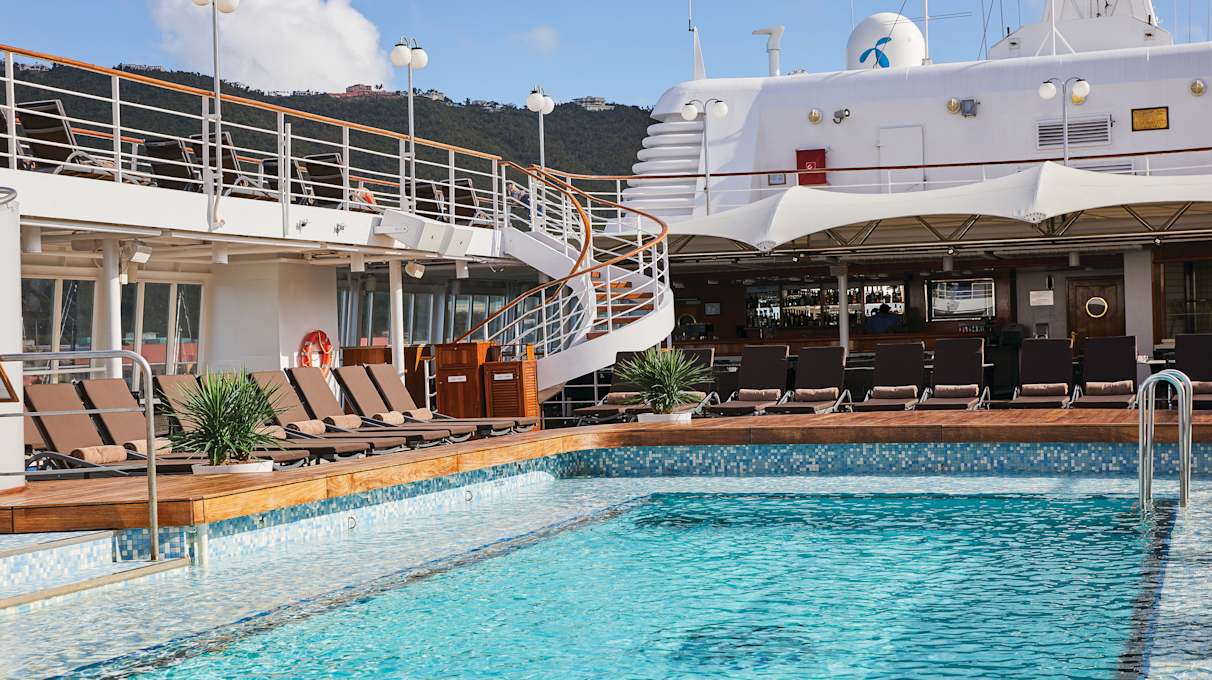 View of the Pool Deck in a sunny day, Silver Wind
