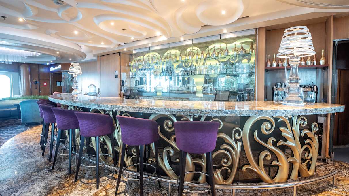 Marella Discovery - Atrium Bar
